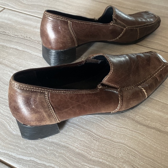 Rieker 37 euro/ 7 US Brown GUC - Picture 2 of 5